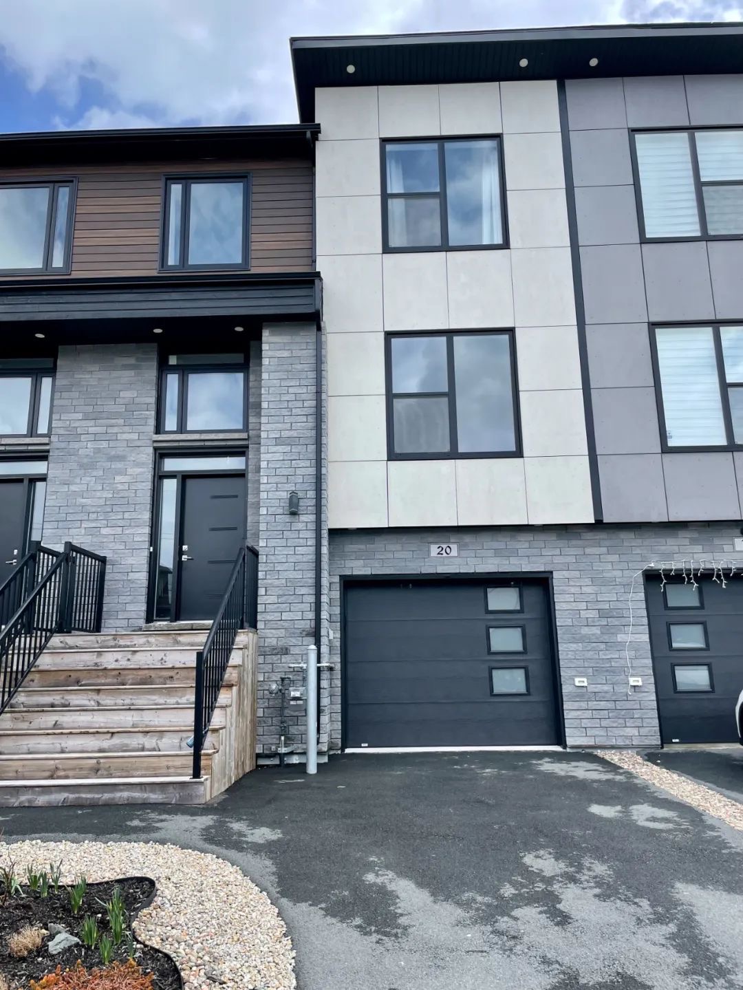 【Leased】Modern 3 year new townhouse with 4 bedrooms for Rent in Bedford South!